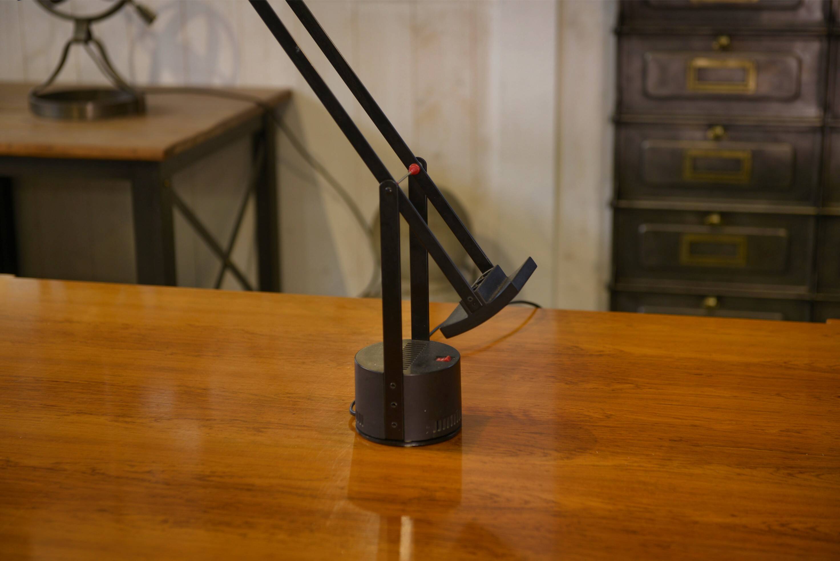 Tizio desk lamp by Richard Sapper for Artemide 1980s