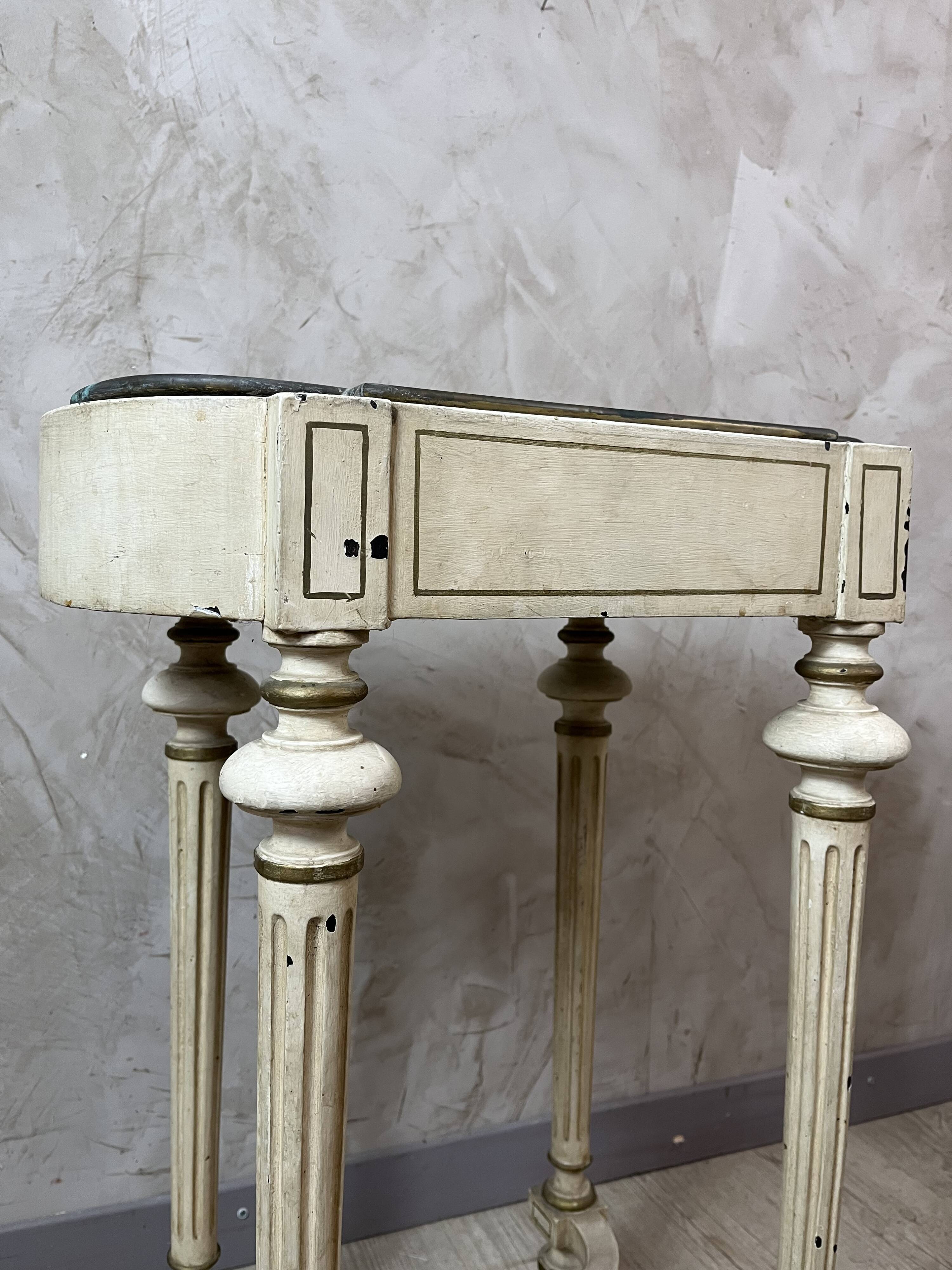 Jardinière Louis XVI en bois peint