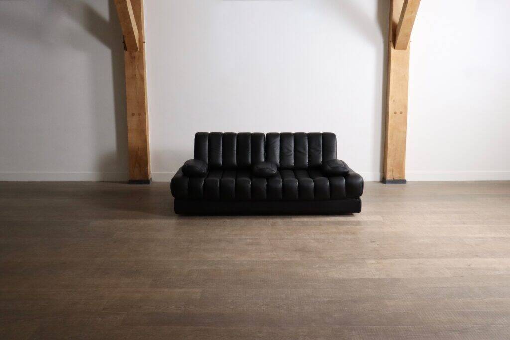 De Sede DS-85 sofa bed in black leather, Switzerland, 1960s