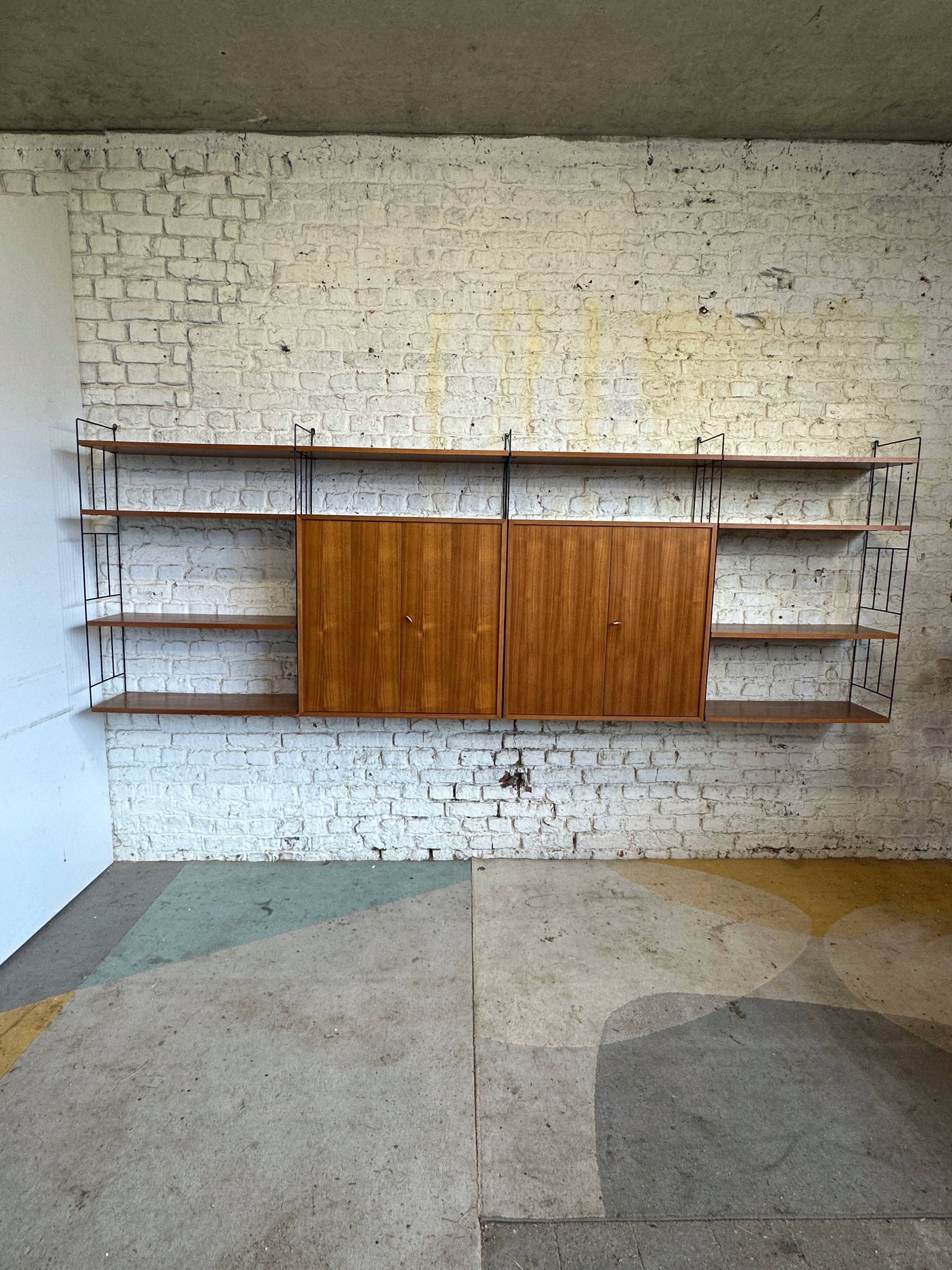 Bibliotheque vintage WHB 1960