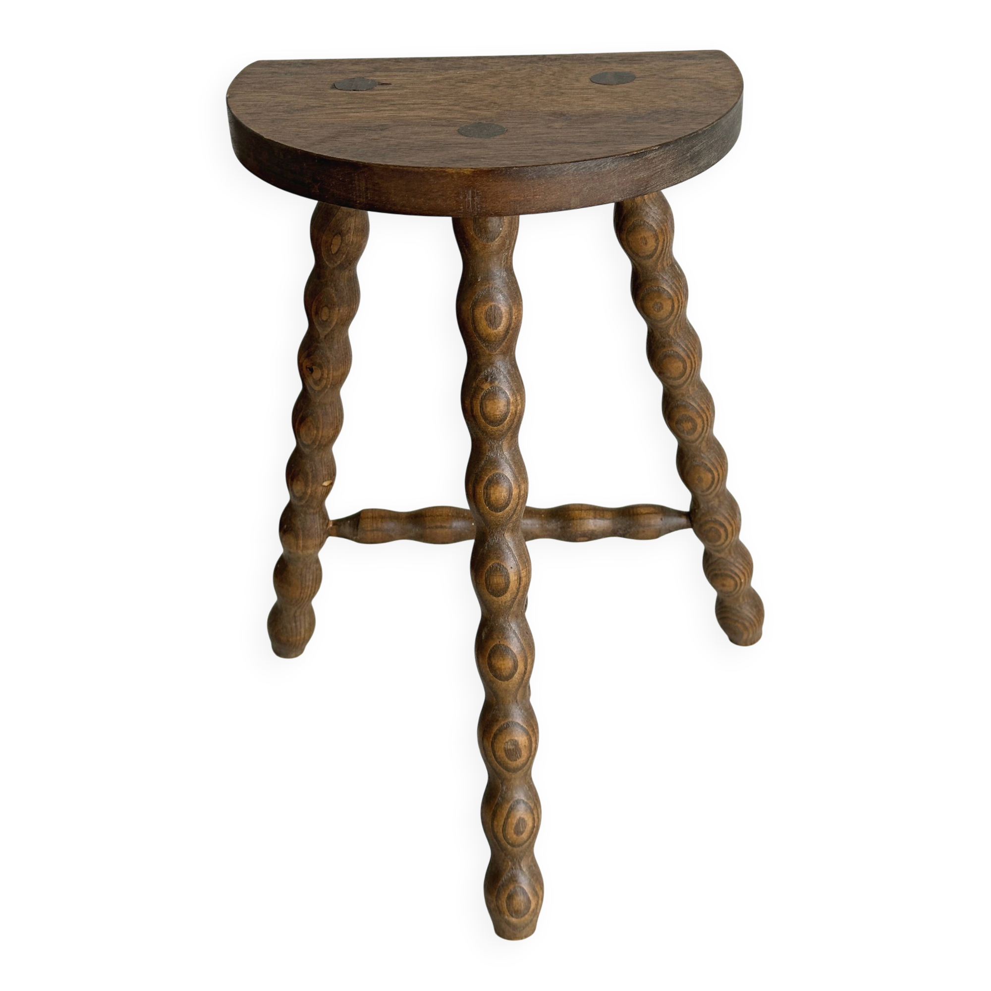Tabouret tripode ancien en bois torsadé