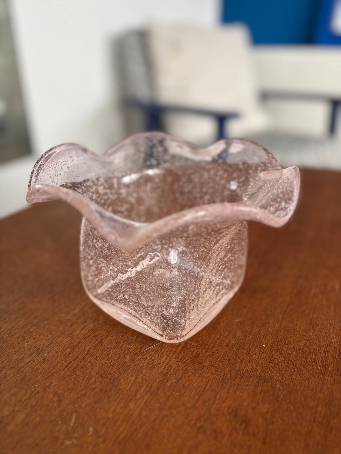 Pink bubbled glass vase - vintage blown glass decoration - neck candle holder