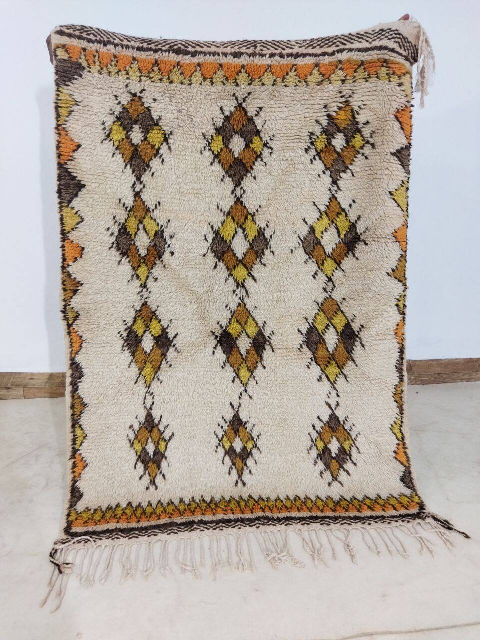 Handmade Moroccan Berber rug 137 x 92 cm