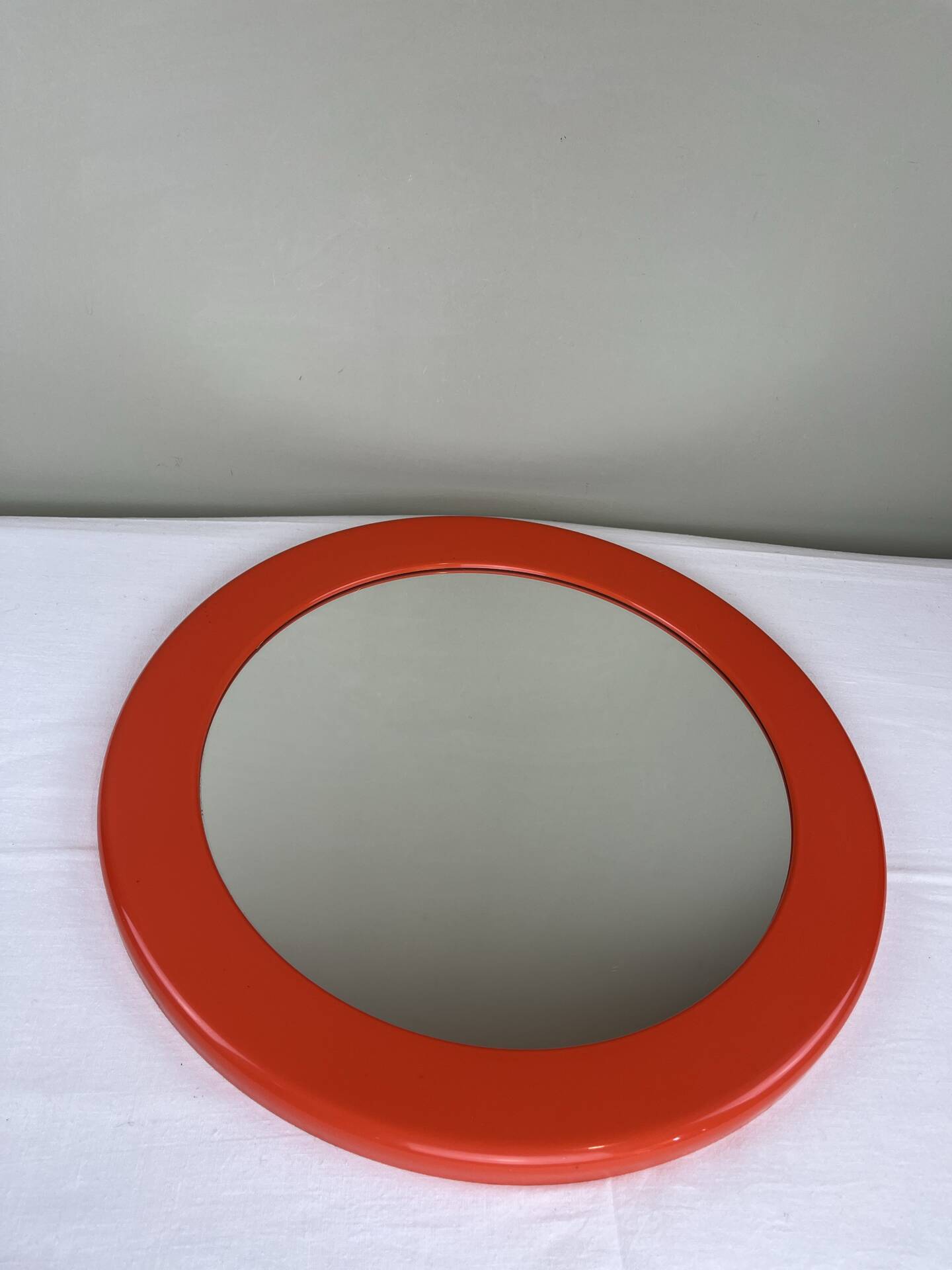 Miroir orange vintage