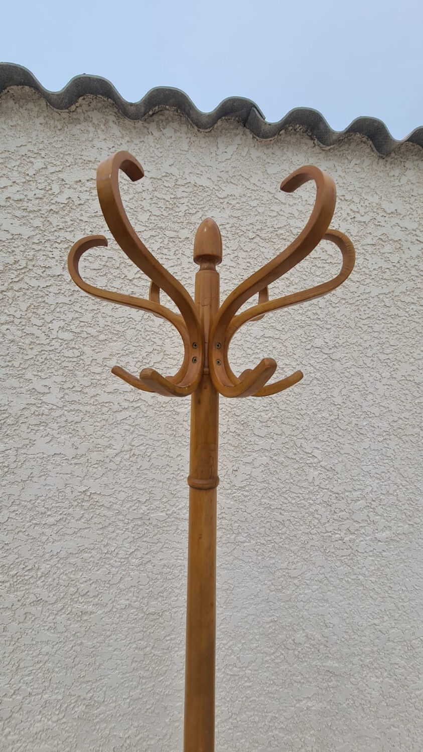 Parrot coat rack / Baumann wooden umbrella door