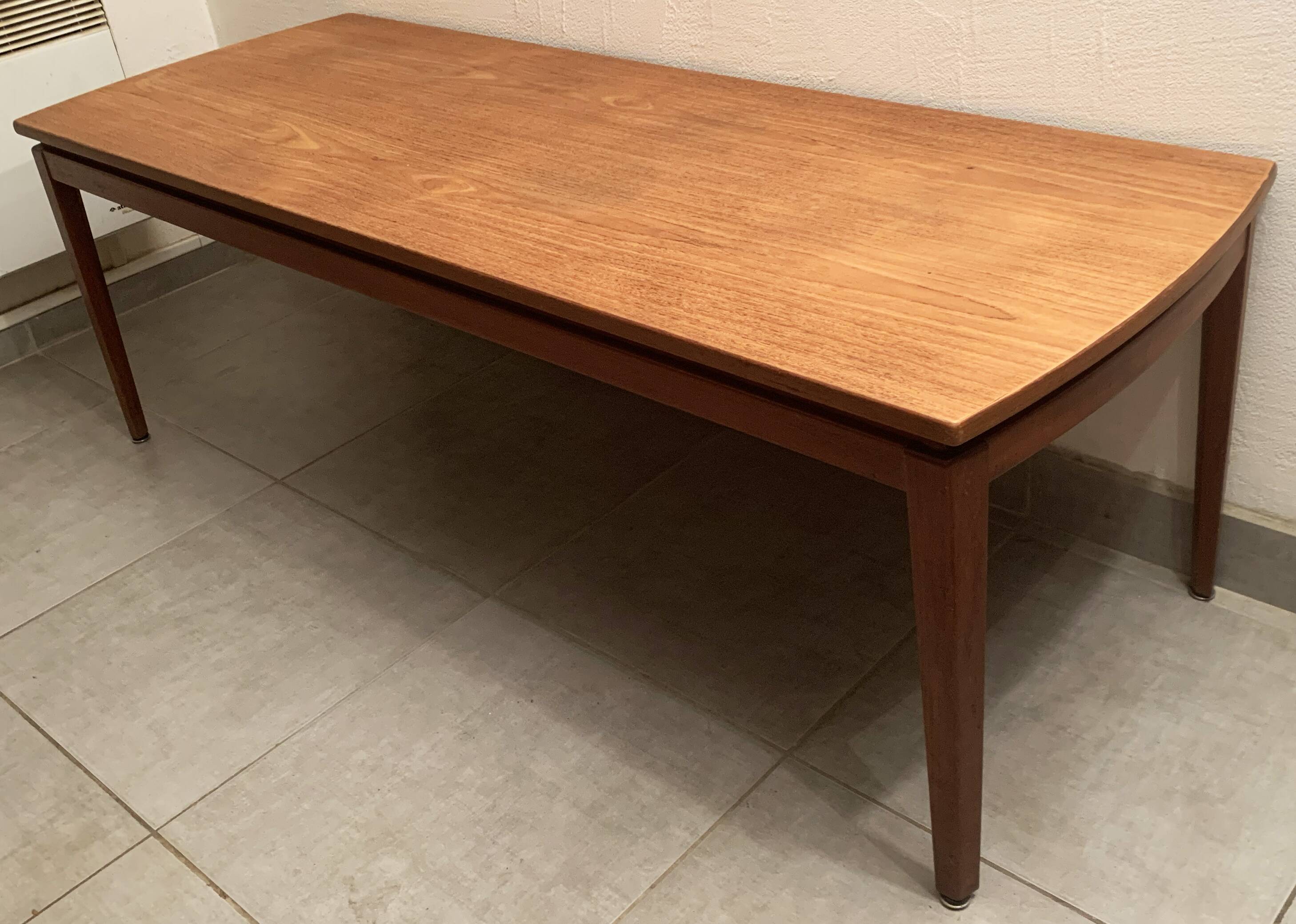 Large Scandinavian teak coffee table from the 60s