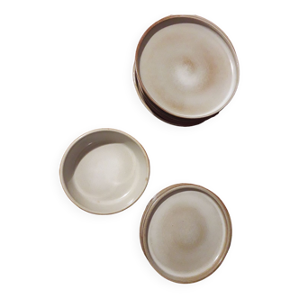 Beige vintage stoneware plates