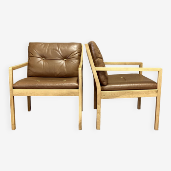 Duo de fauteuils cuir design scandinave "Bernt Petersen" 1960.
