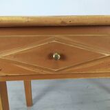 Farm table