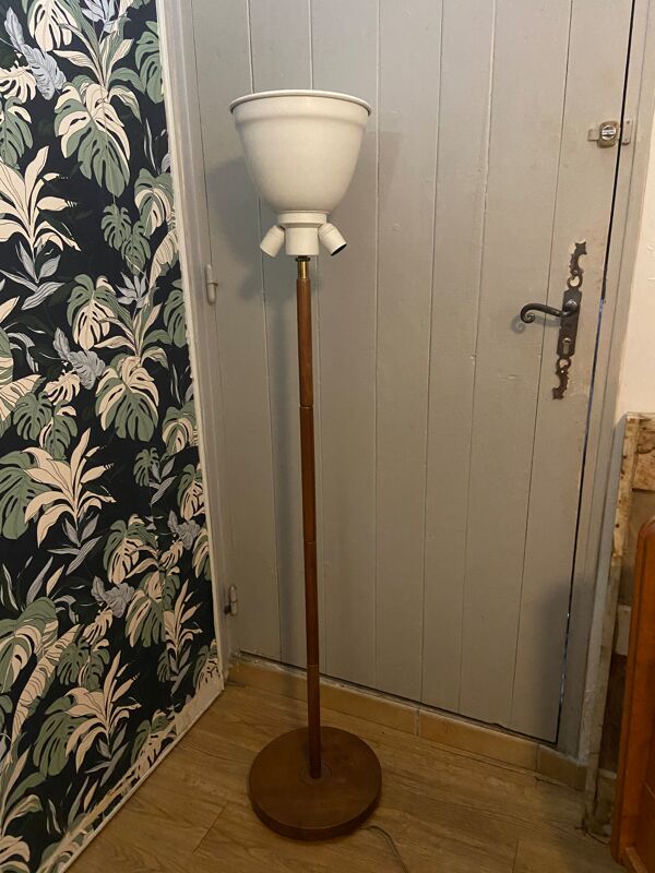 Lampadaire bois et laiton années 60
