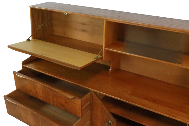 Vintage highboard sideboard sutcliff of tomorden ́bromyard ́