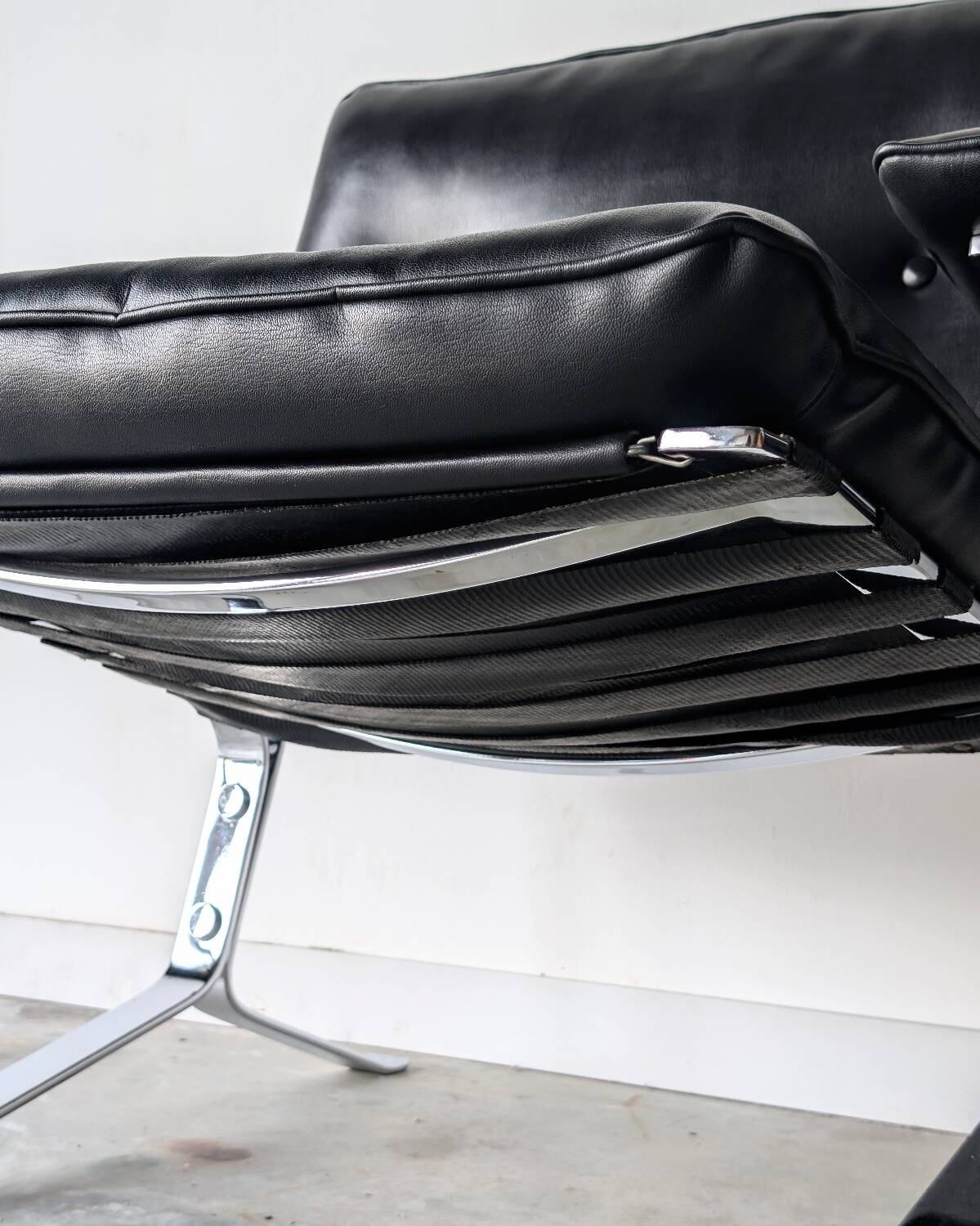 2 vintage Joker armchairs, Olivier Mourgue edition Airborne, 1960s 1970s