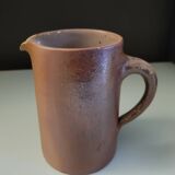 Pichet en grès artisanal – émaillage brun rosé – France, années 1970