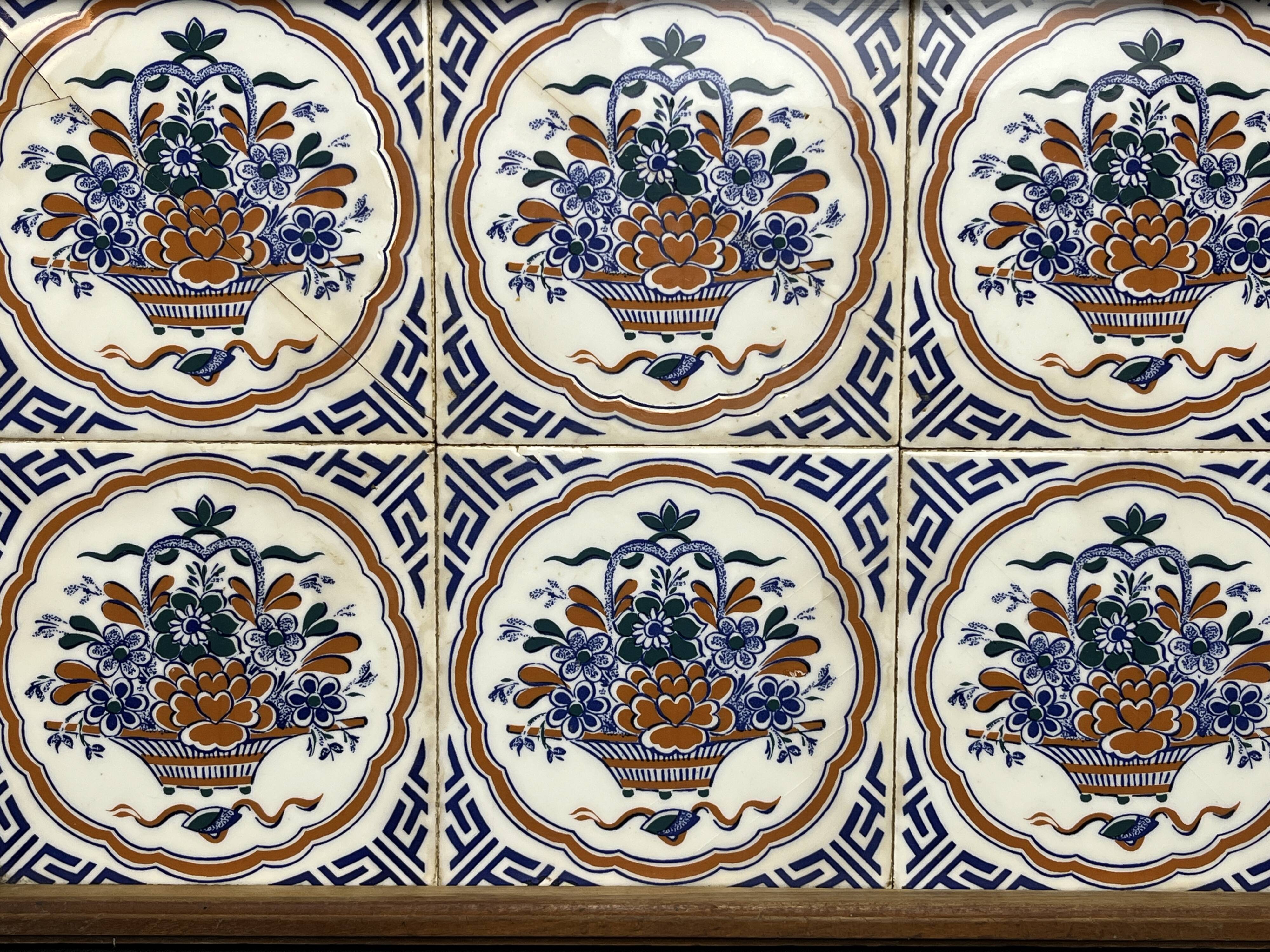 Art Deco, wooden tray and Gien earthenware tiles with basket decor circa 1940