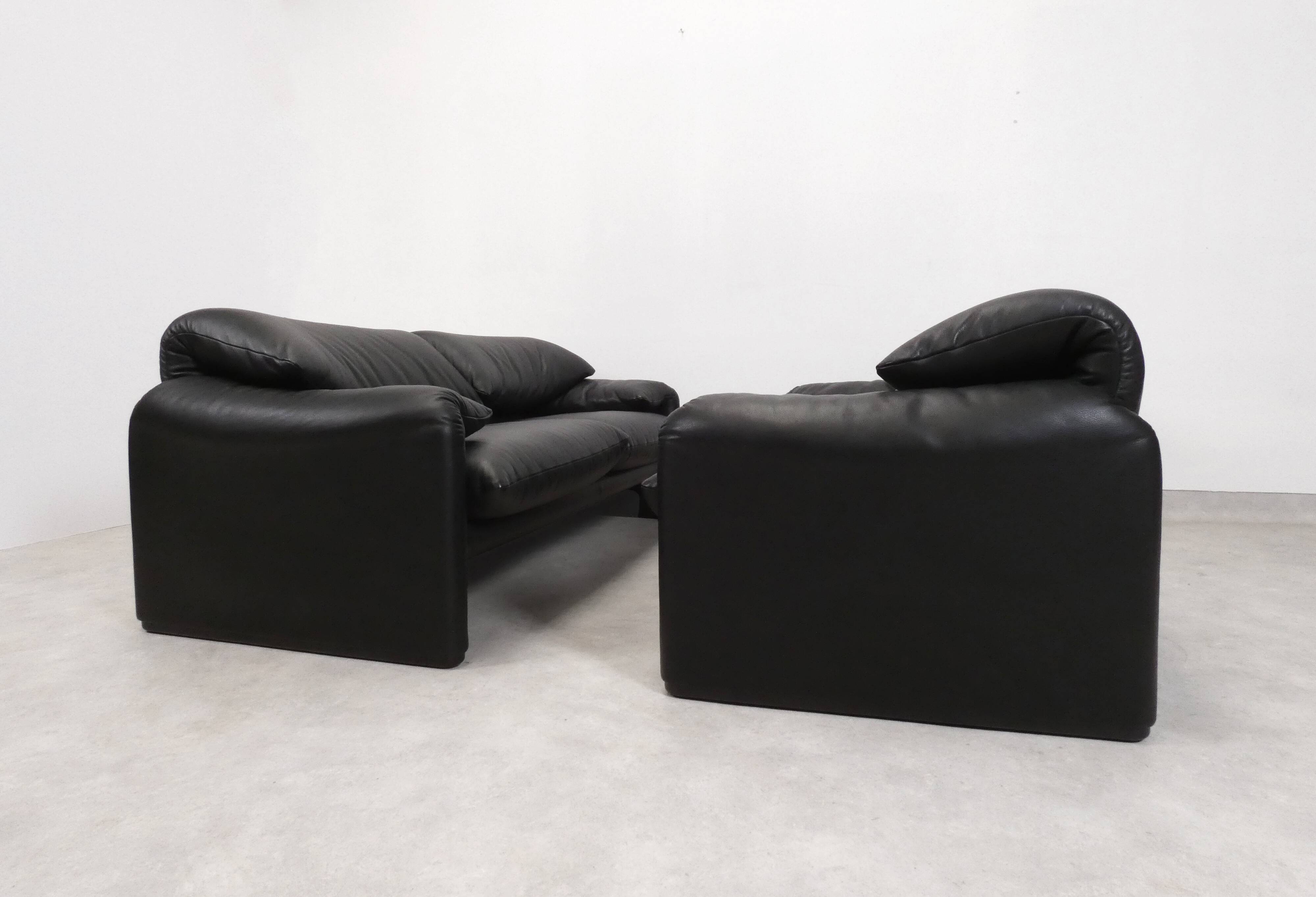 Ensemble de 2 canapés Cassina Maralunga 2,5 places - cuir noir