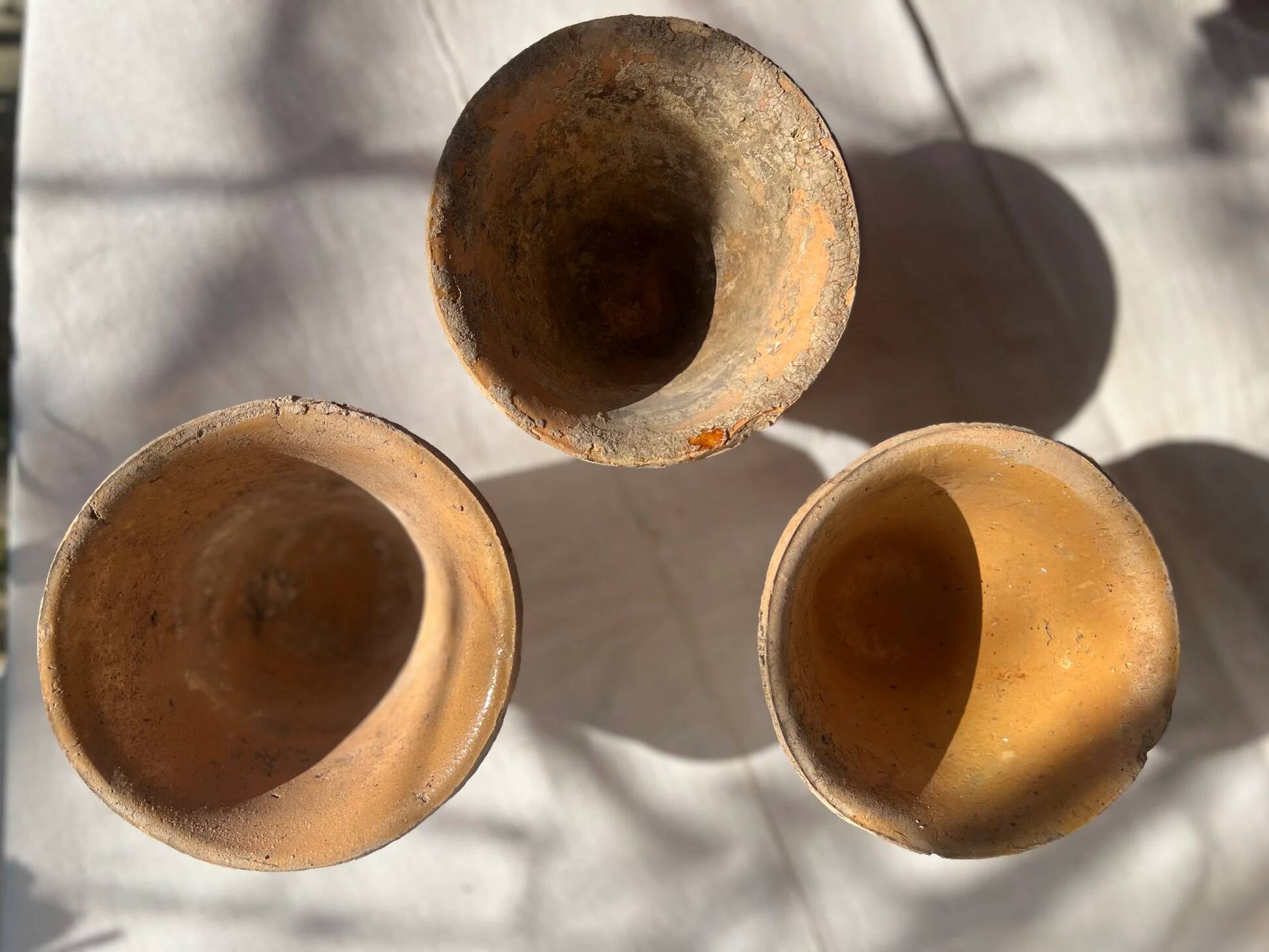 Ensemble de 3 pots à sève en terre cuite français