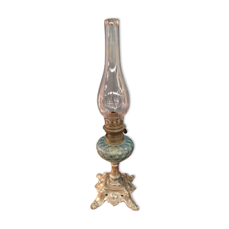 Kerosene lamp
