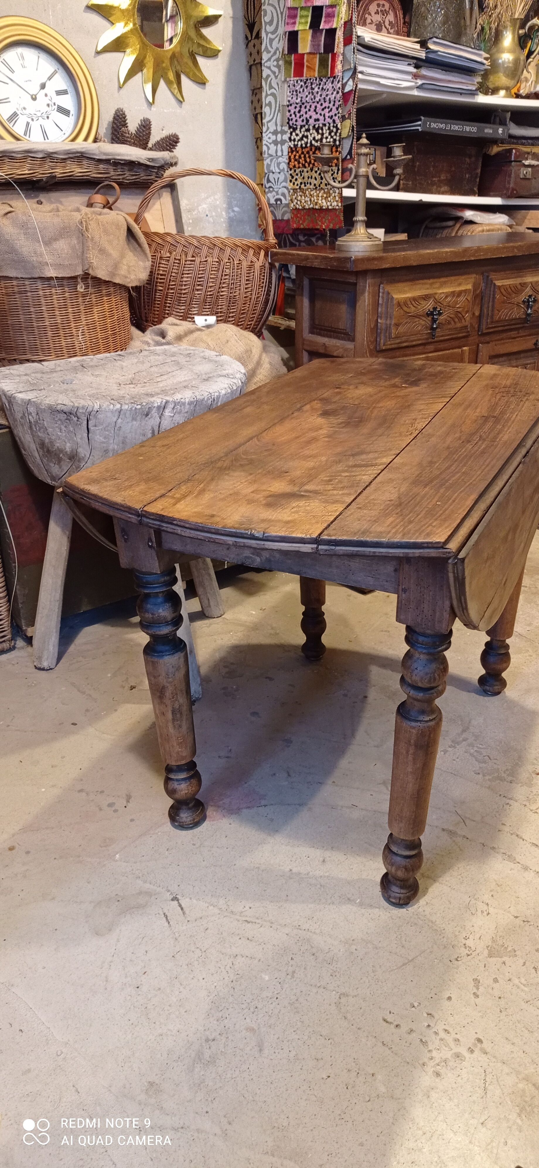 Flap farmhouse table