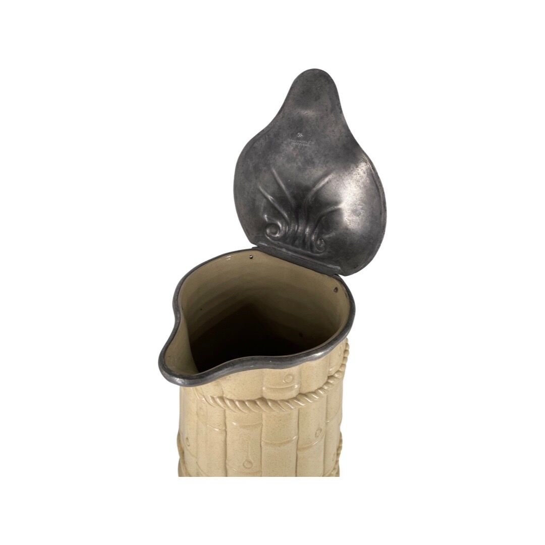 Large English Staffordshire Rigway Family jug by potters circa 1840 bamboo decor. The hatch