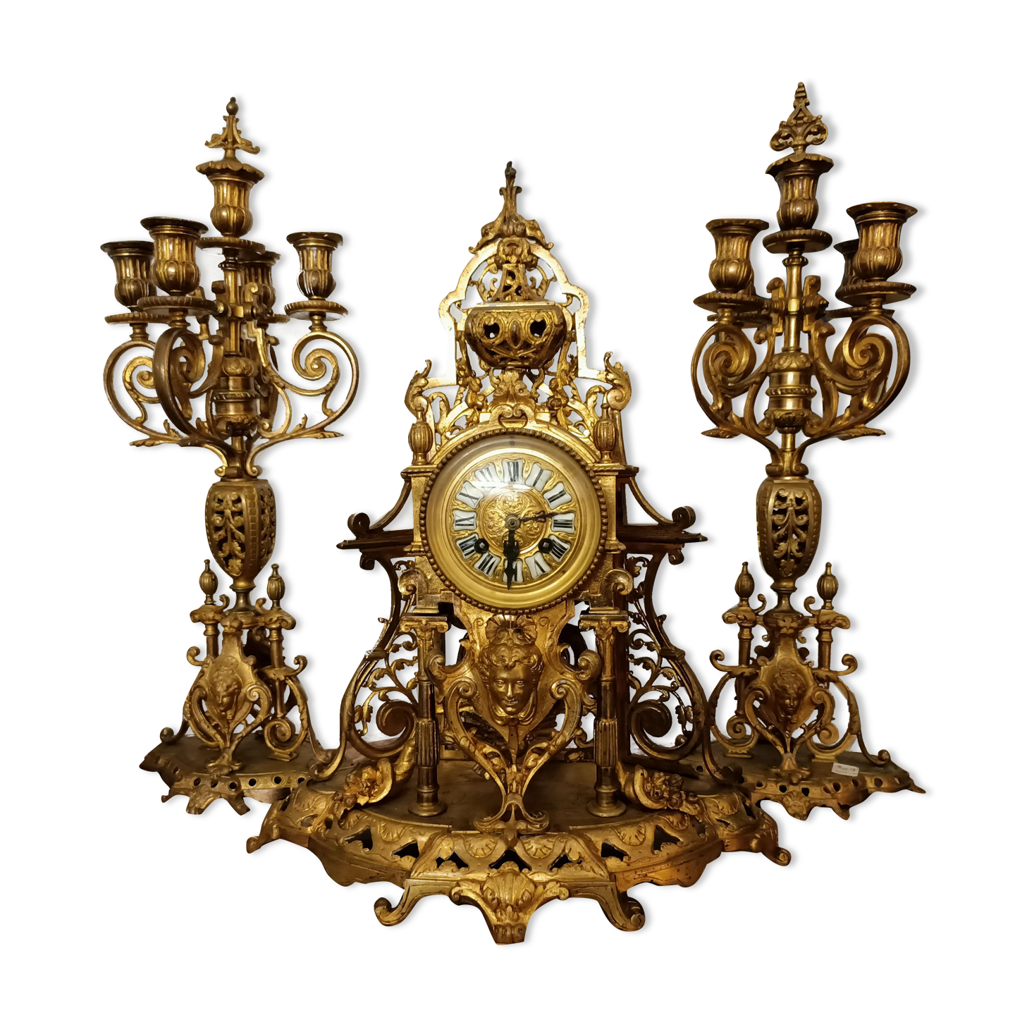 Pendulum with candlesticks