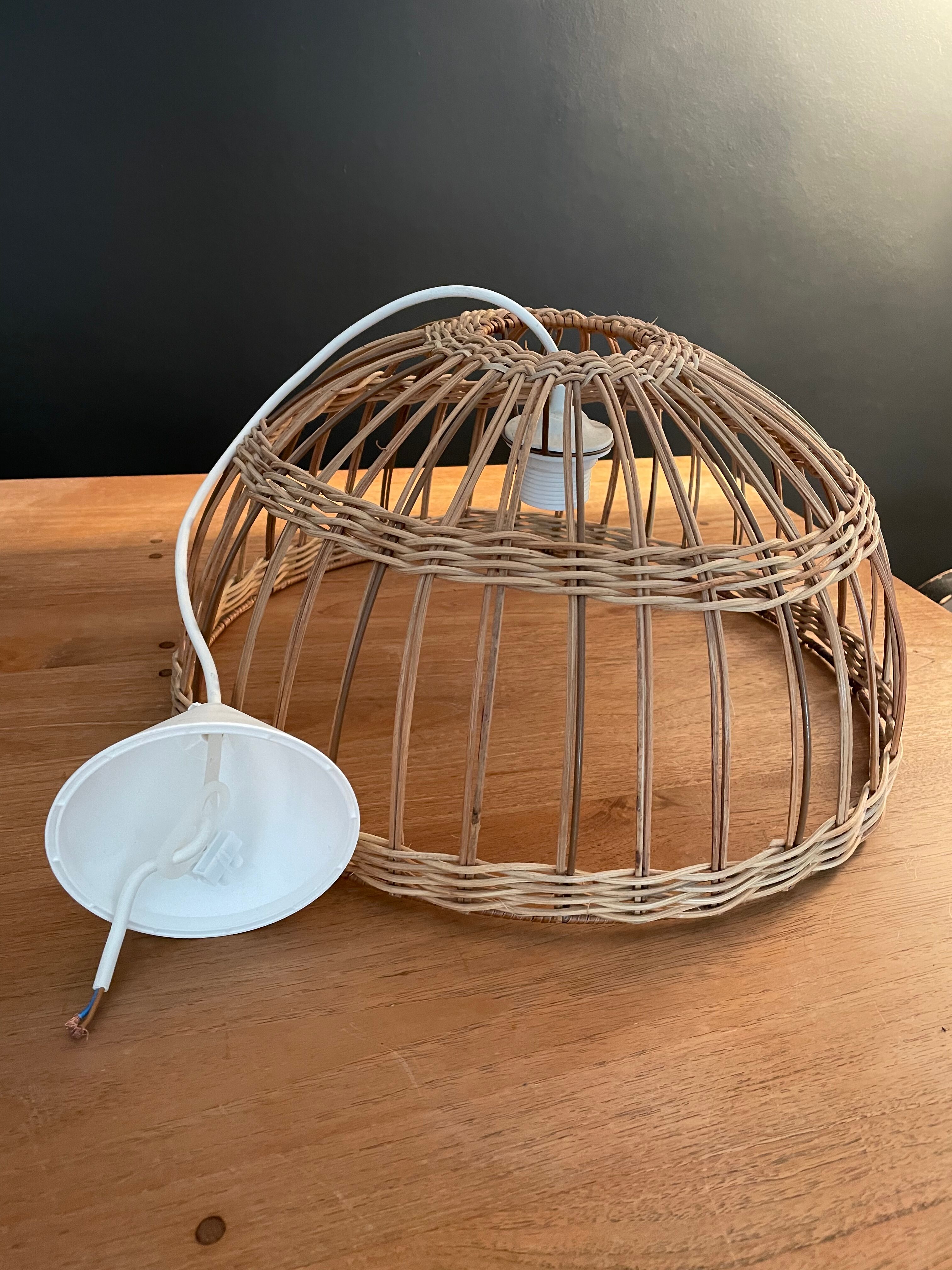 Vintage wicker pendant lamp
