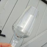 Old Service of 18 Transparent Design Stemmed Glasses