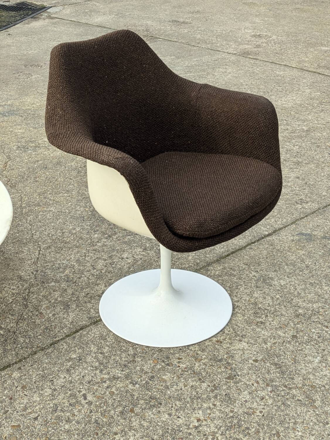 Eero Saarinen Tulip Armchair, Knoll, vintage 1960s