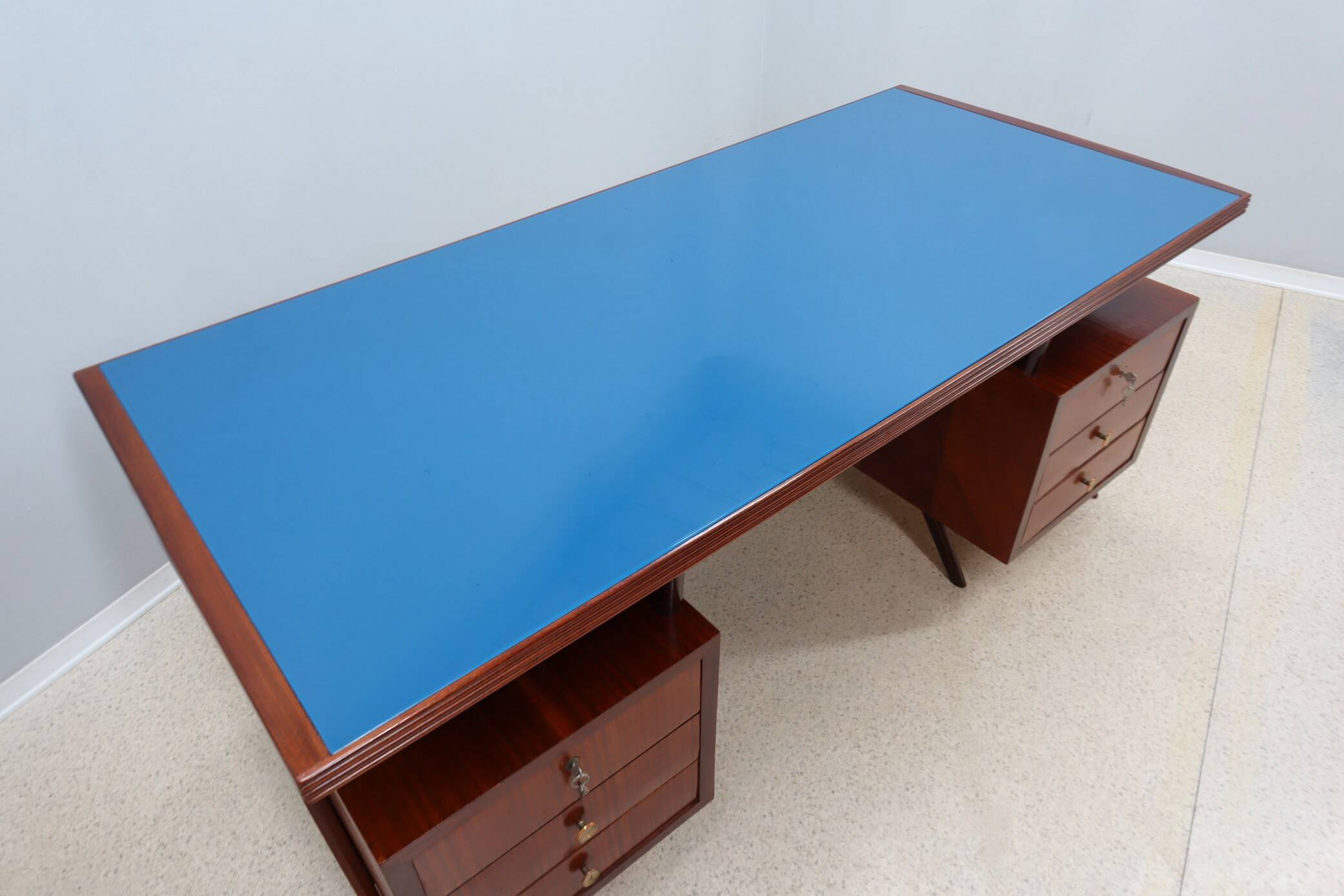 Bureau courbé vintage de design italien 1950