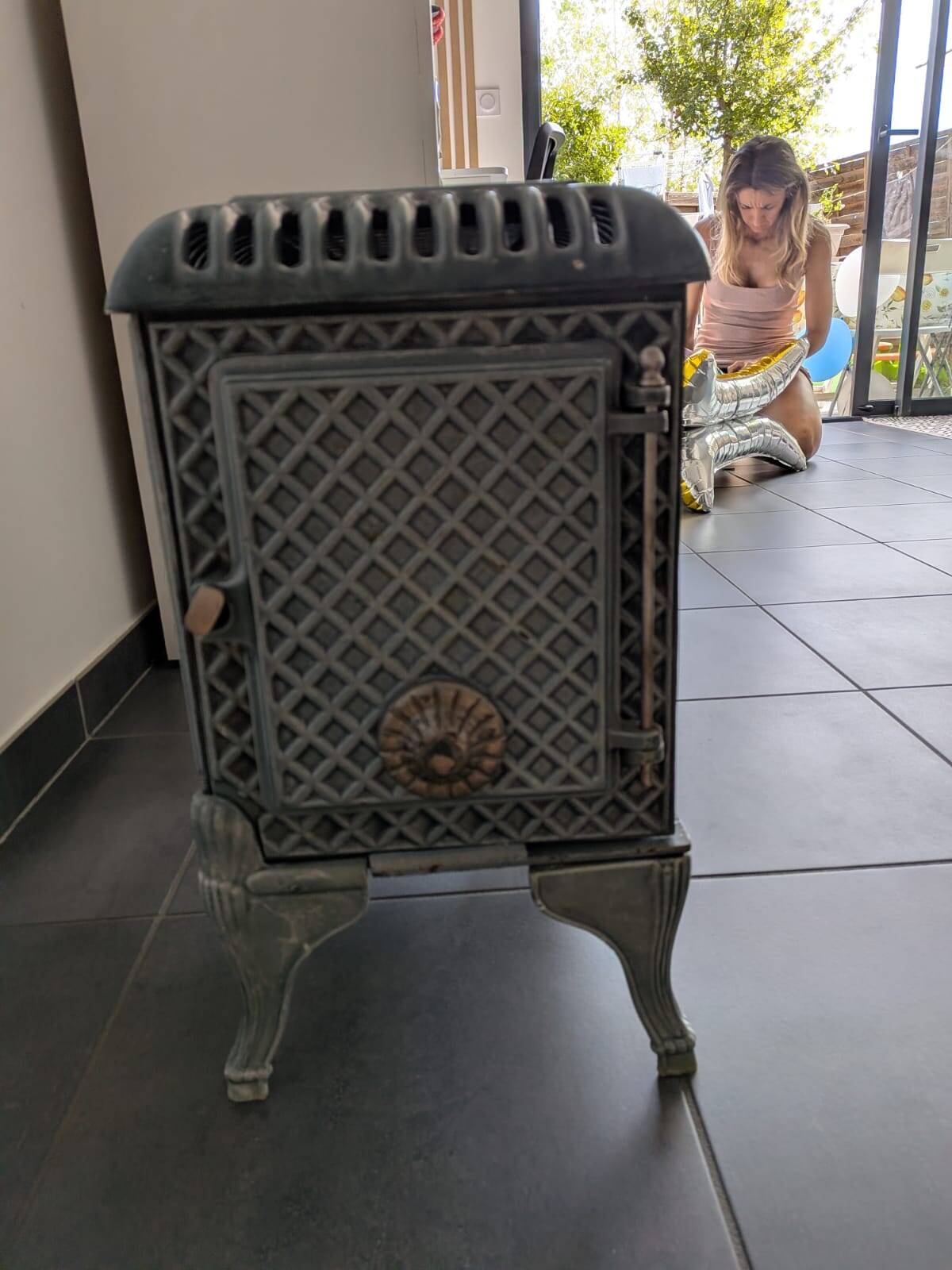 Antique enamelled cast iron stove "Faunus" – renovated