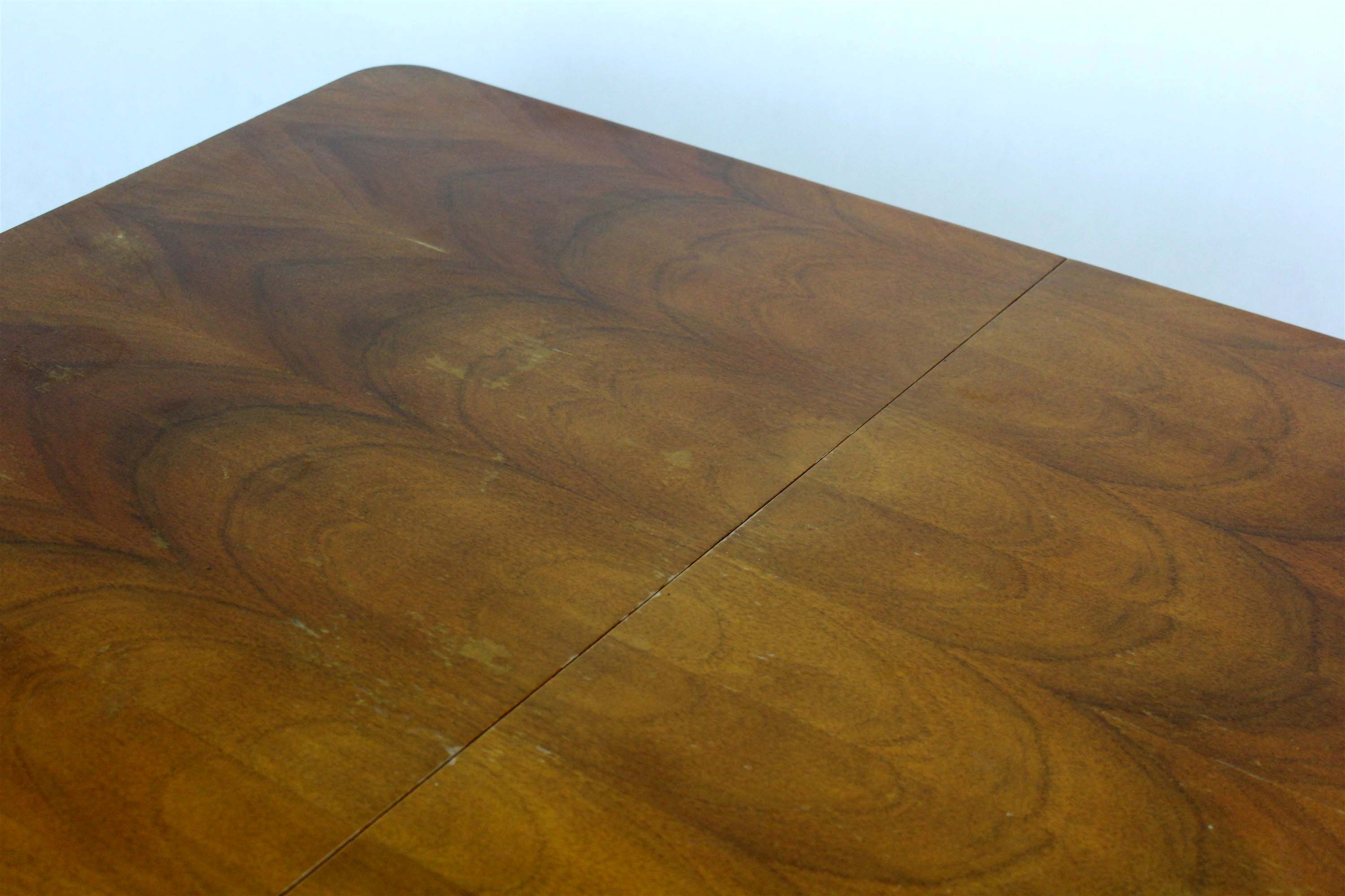 Table à manger à rallonge en noyer de Mier, années 1950