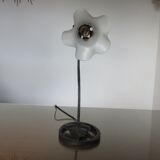 Art deco lamp in hammered wrought iron and tulip in glass, 30s 40s