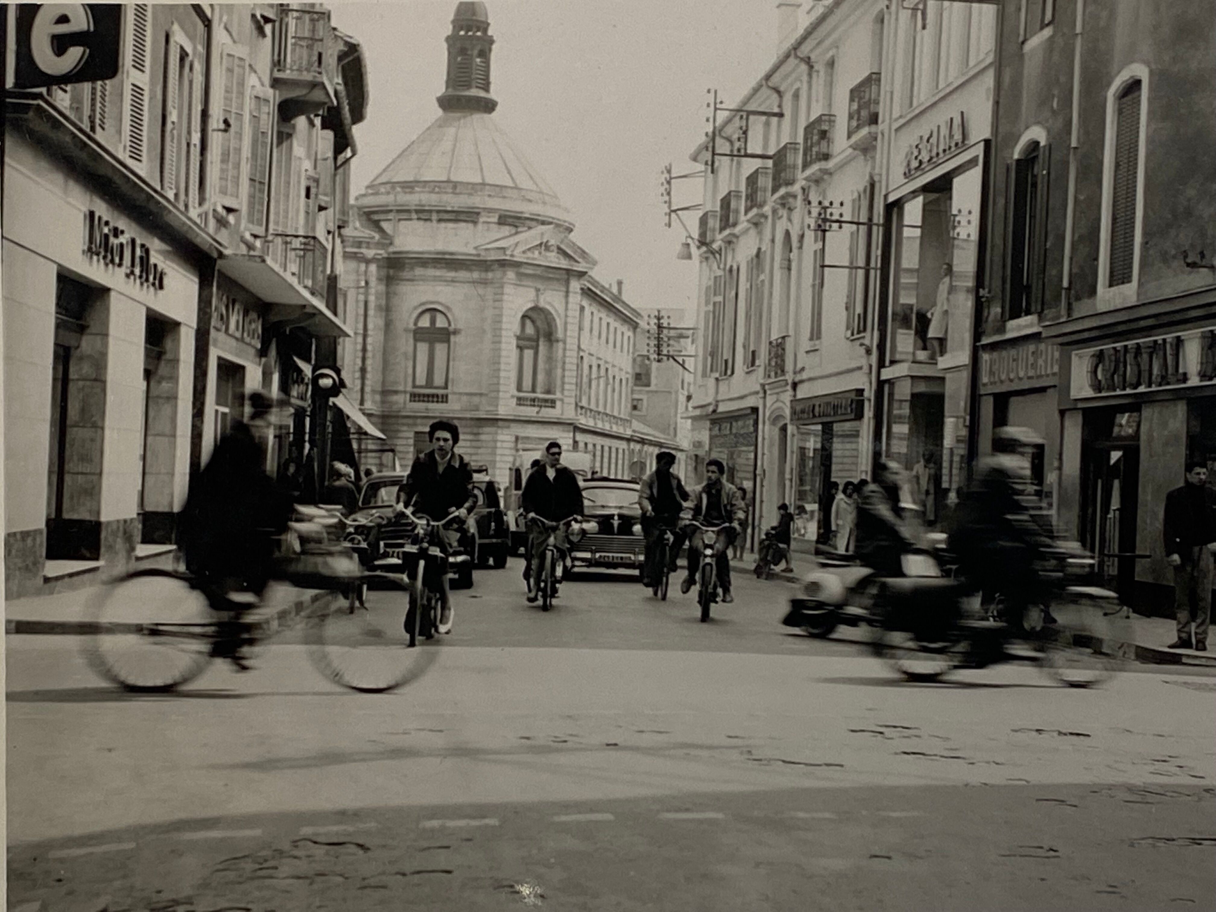 Original silver print - France - Street scene - Circa 1960 - Vintage silver print