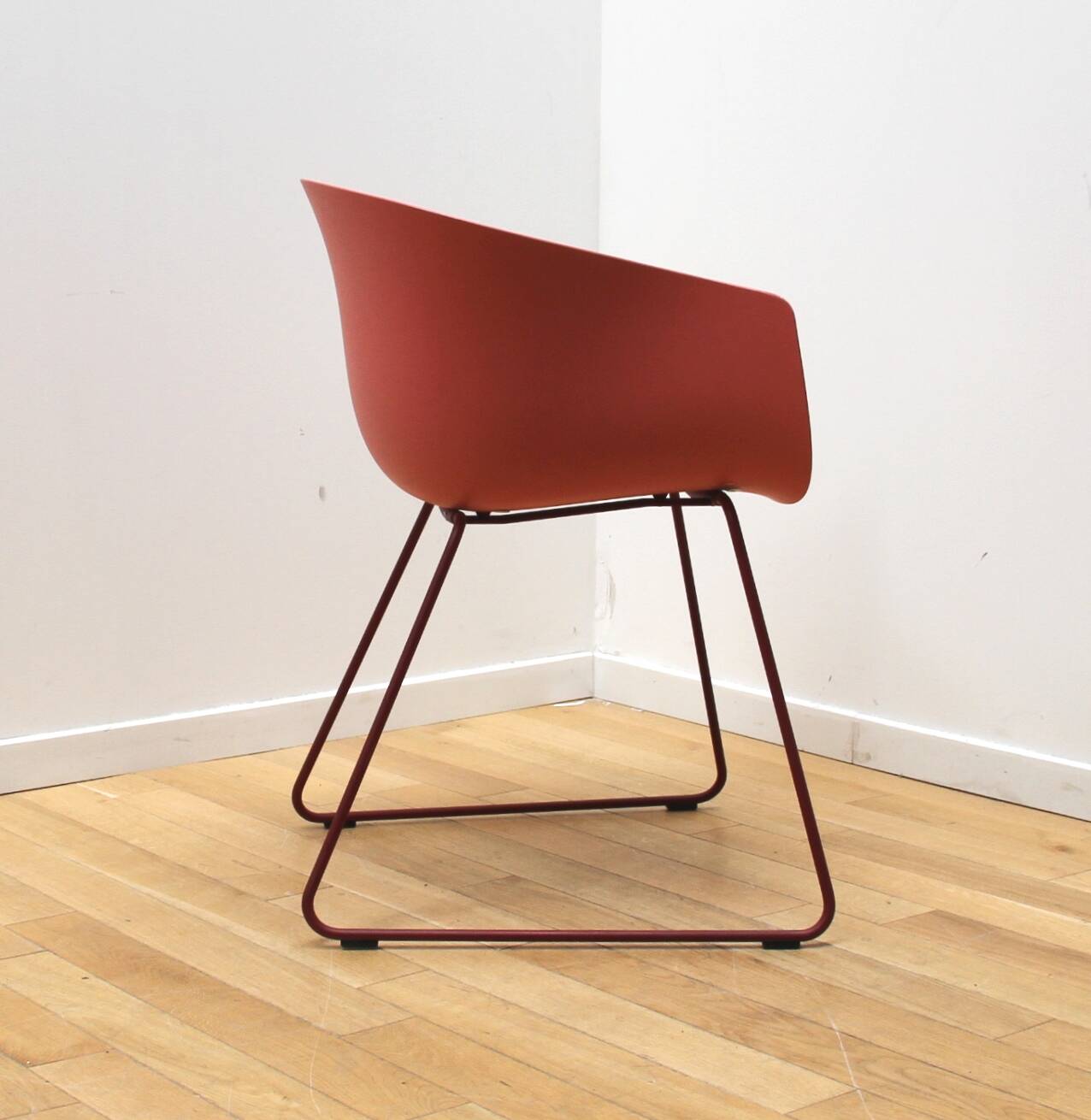 Bai designer chair, Onderrata