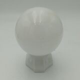 Porcelain and opaline wall lamp