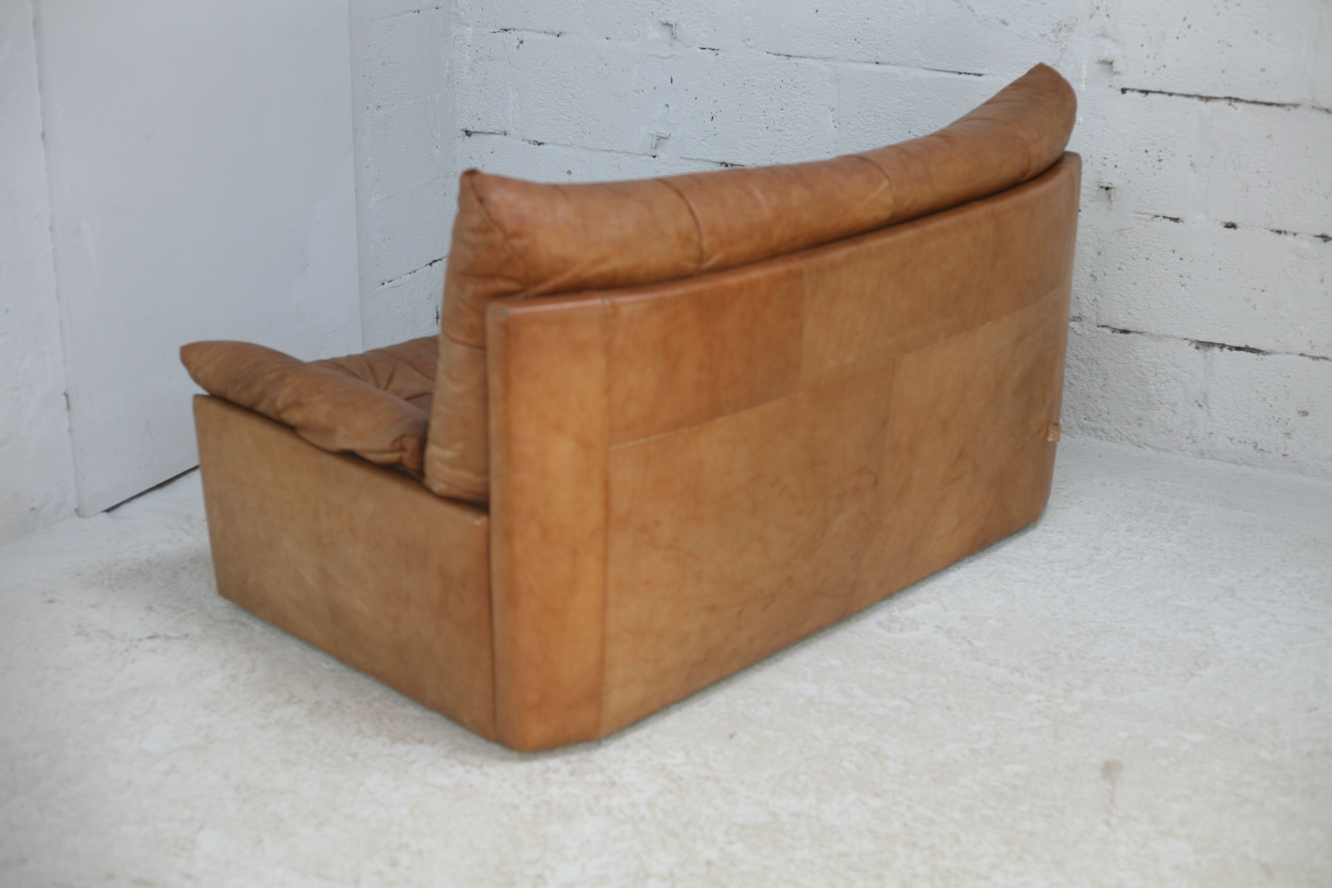 Sofa by Michel Ducaroy, leather, 1978. Model Dianthus. Edited by Ligne Roset.