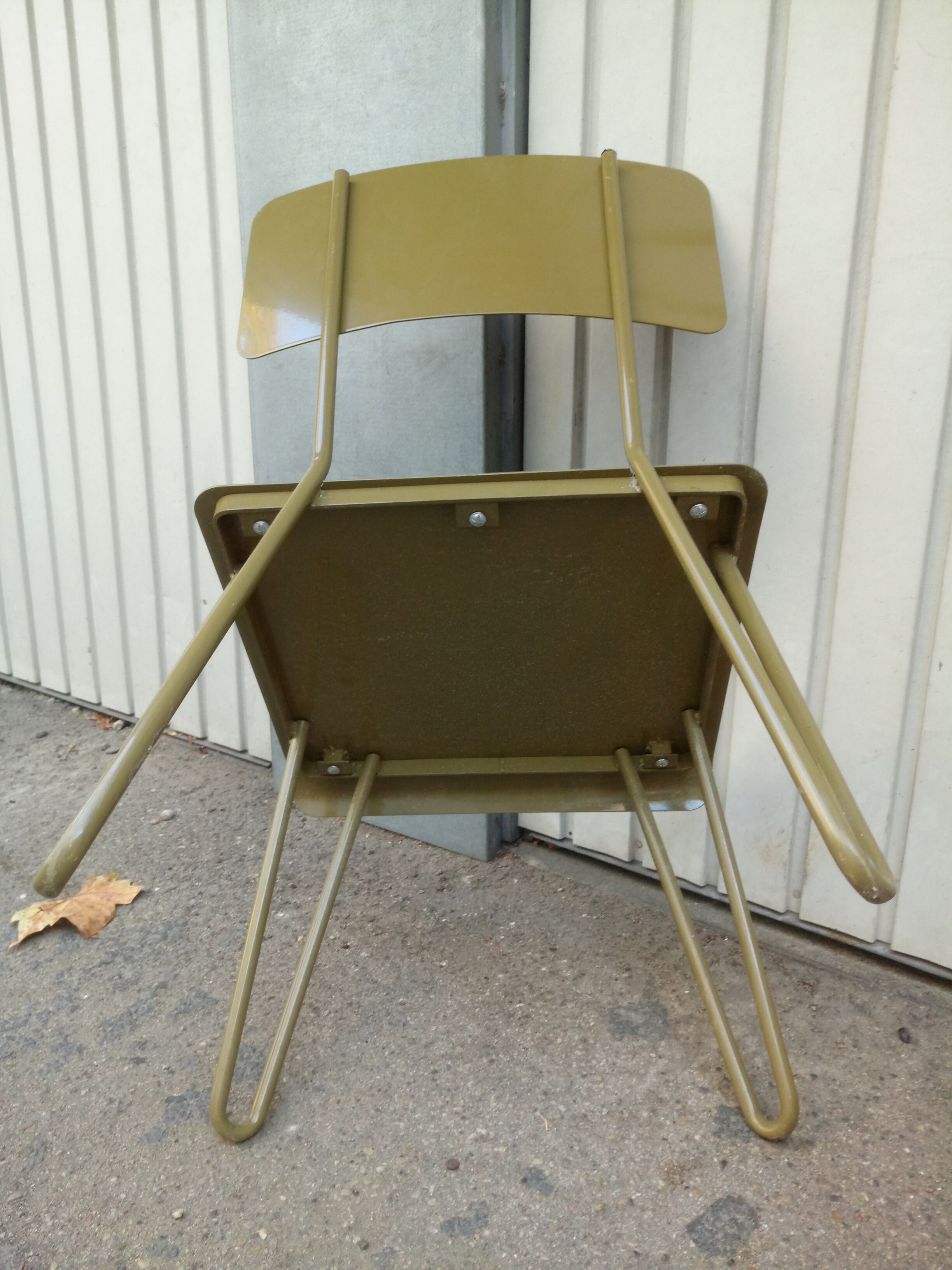 Industrial military Workshop Chair metal lacquered years 60 vintage
