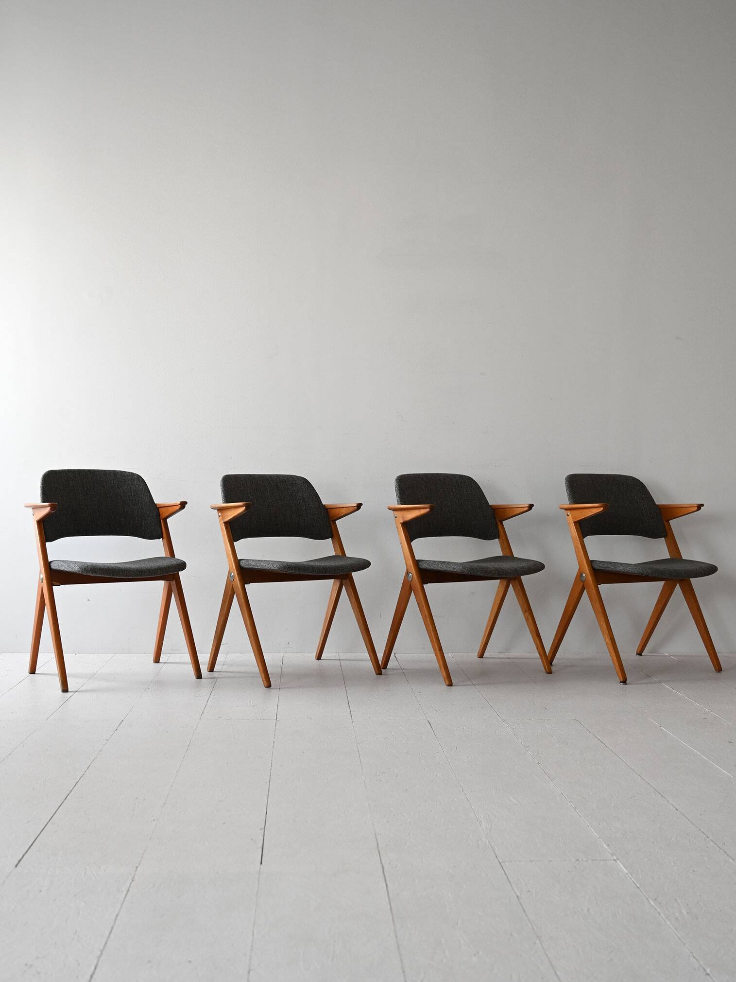 4 chaises scandinaves NK Bengt Ruda