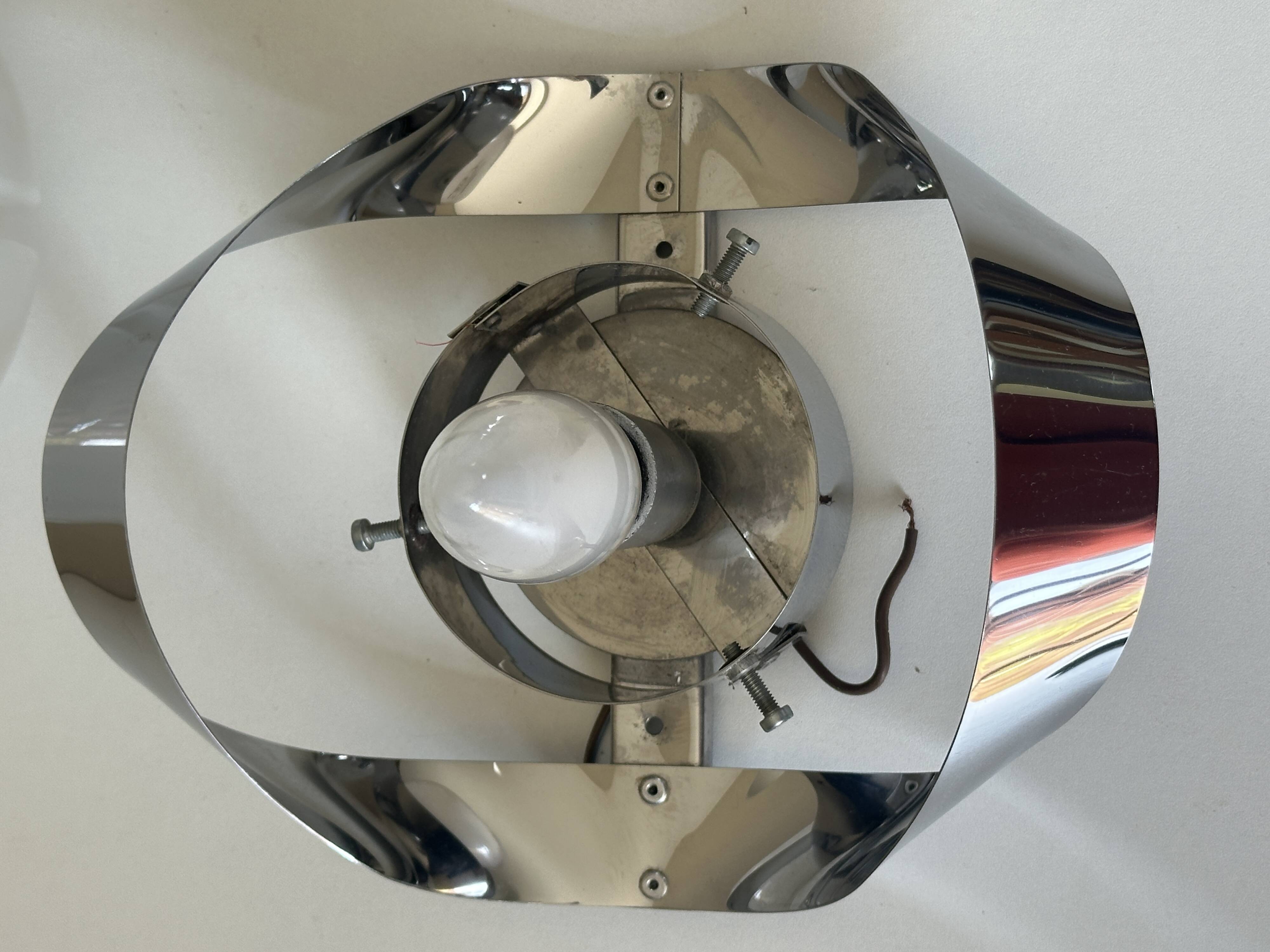 Pair of vintage design wall lights from the 70s