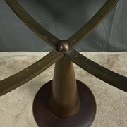 Table Astrolabio par Oscar Tusquets, Collection Aleph, Édition Driade – 1988