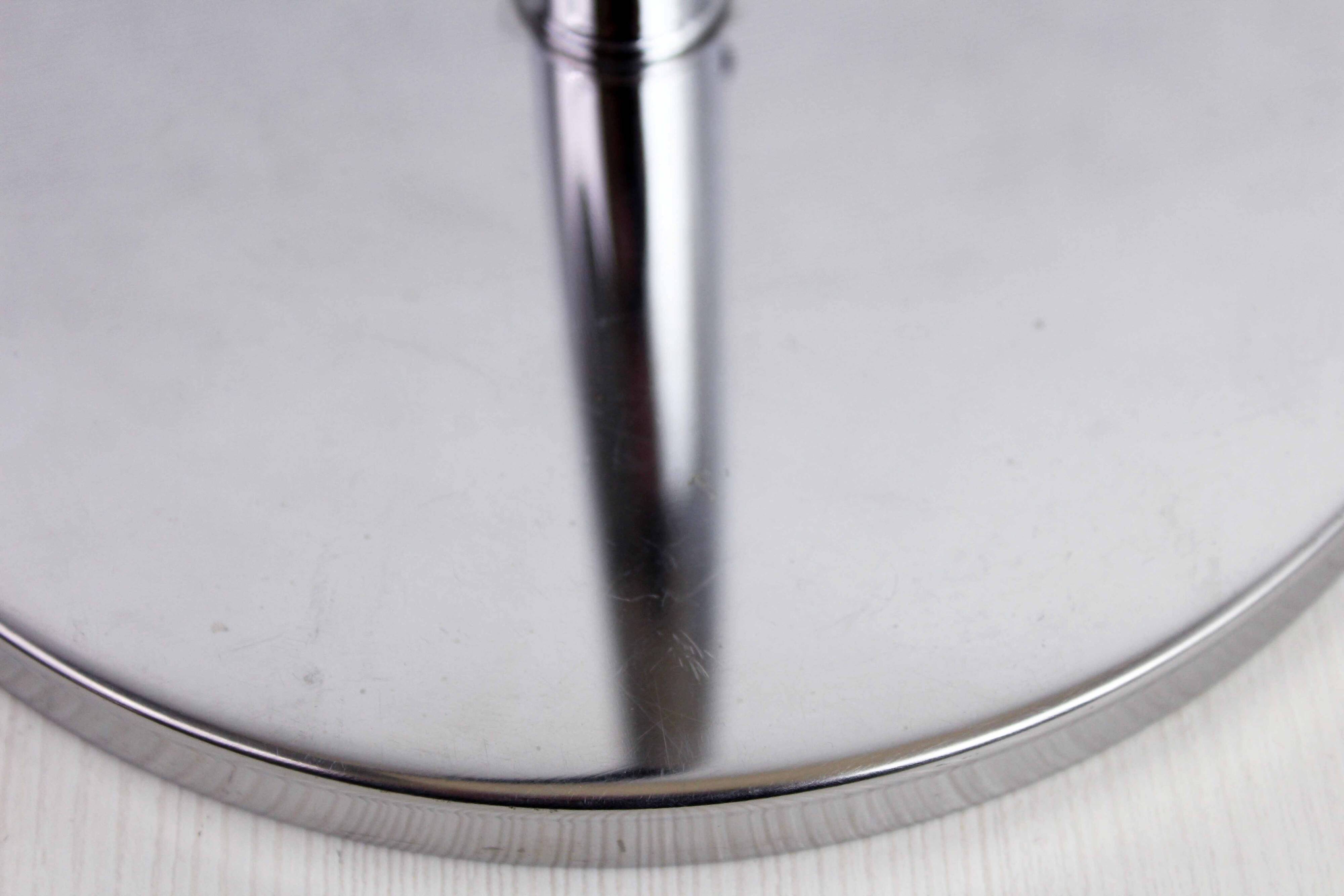 Black and chrome metal desk lamp