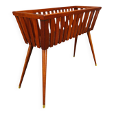 Vase en teck danois des années 1960 avec pieds en laiton.