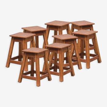 Lot de 8 tabourets en bois vintage assises carrées