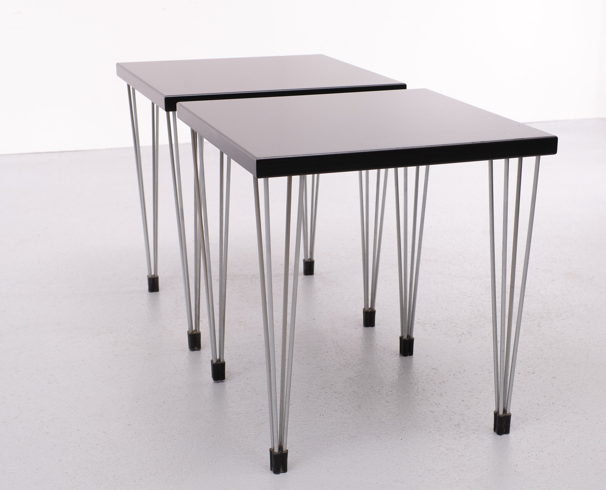 Two Scandinavian hairpin legs side tables 1970s