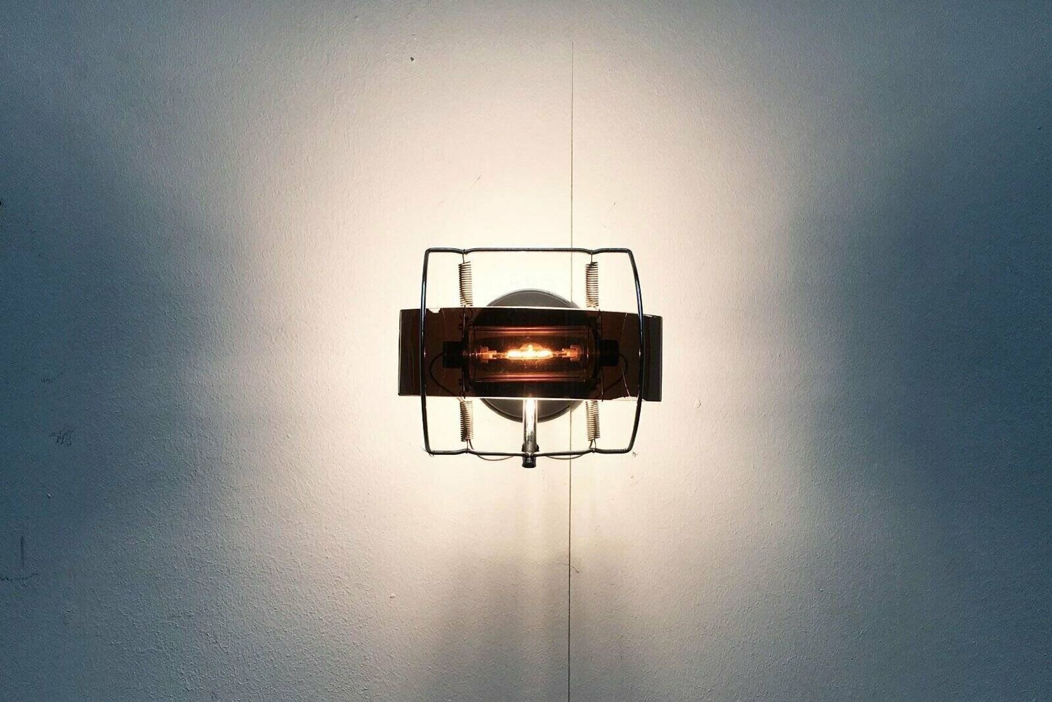 Postmodern wall lamp Warrior by Emanuele Ricci for Sidecar Artemide, 1980s.