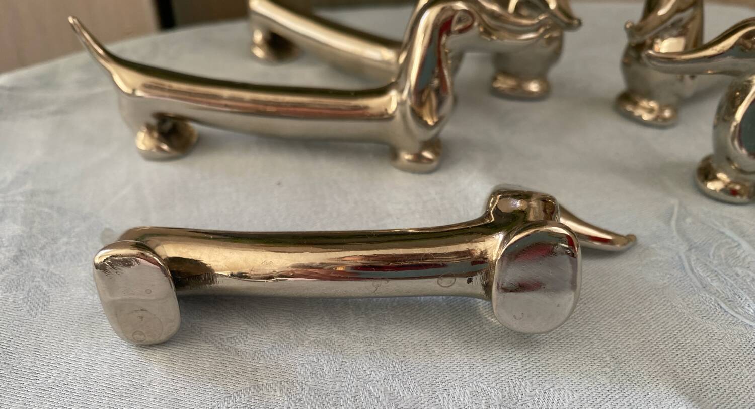 Set of 6 vintage V. Bugatti dachshund knife holders