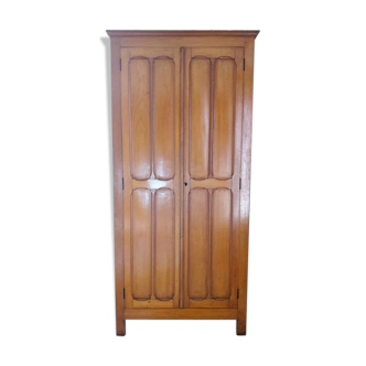 Armoire parisienne