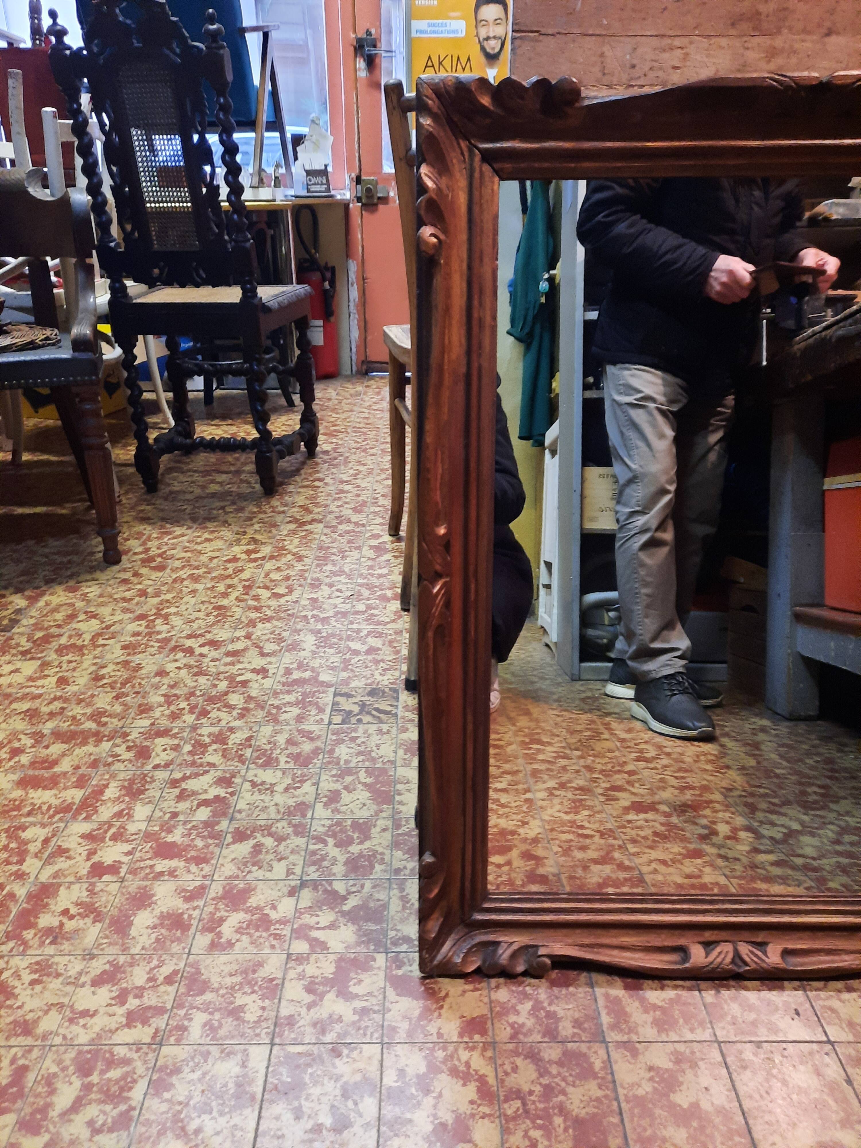 Miroir en bois doré