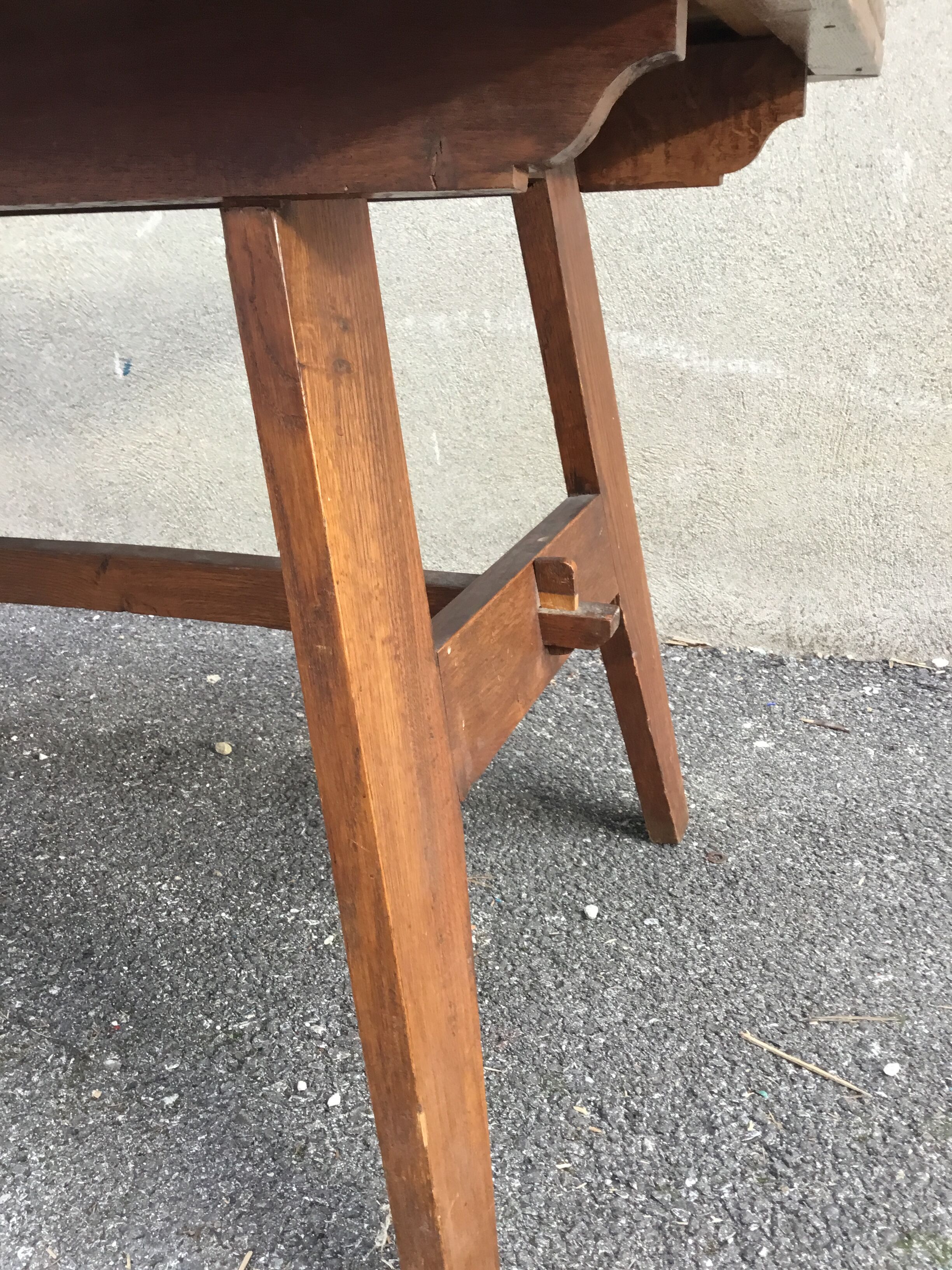 Table René Gabriel