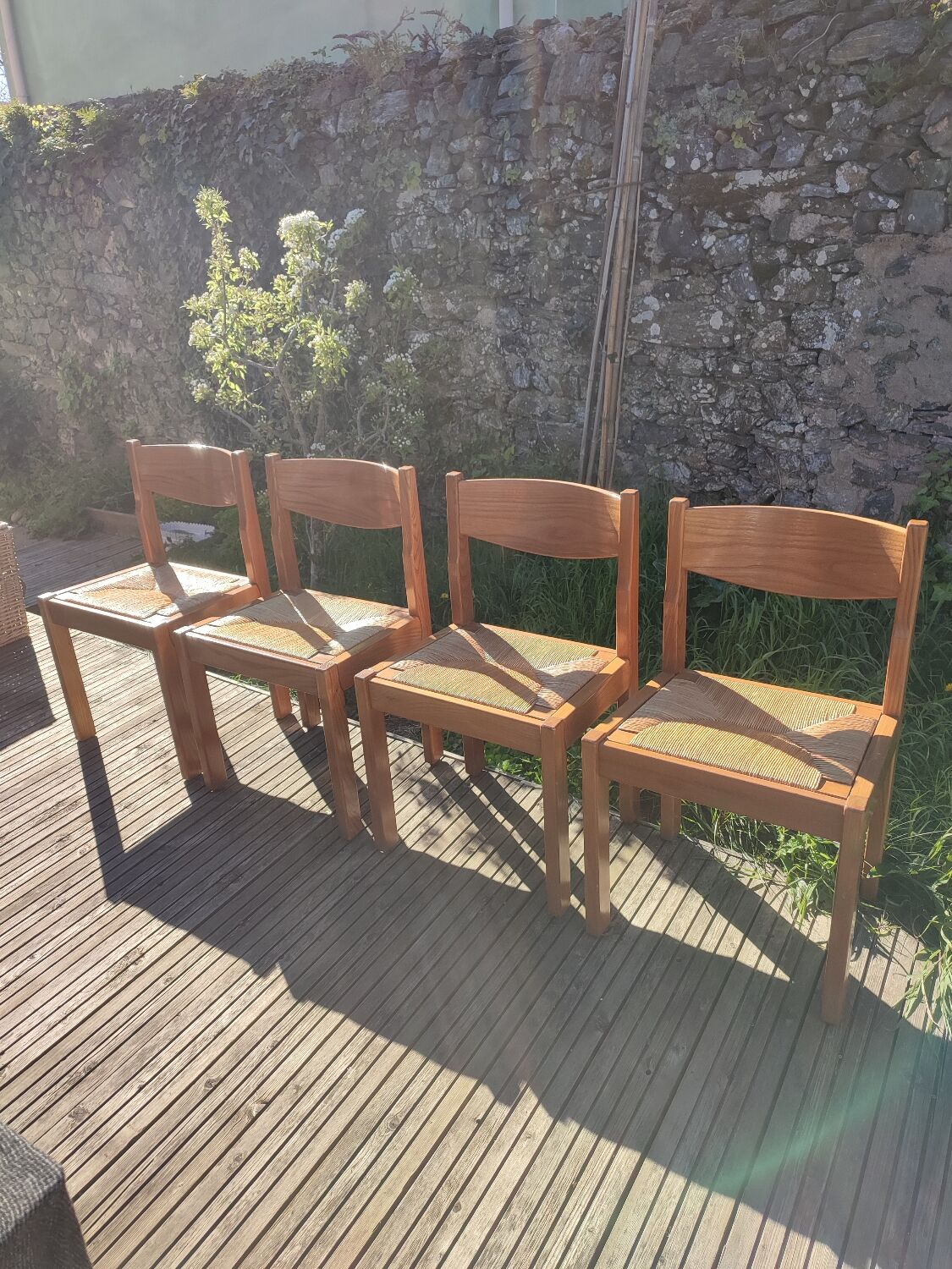Chaise paille et orme maison regain