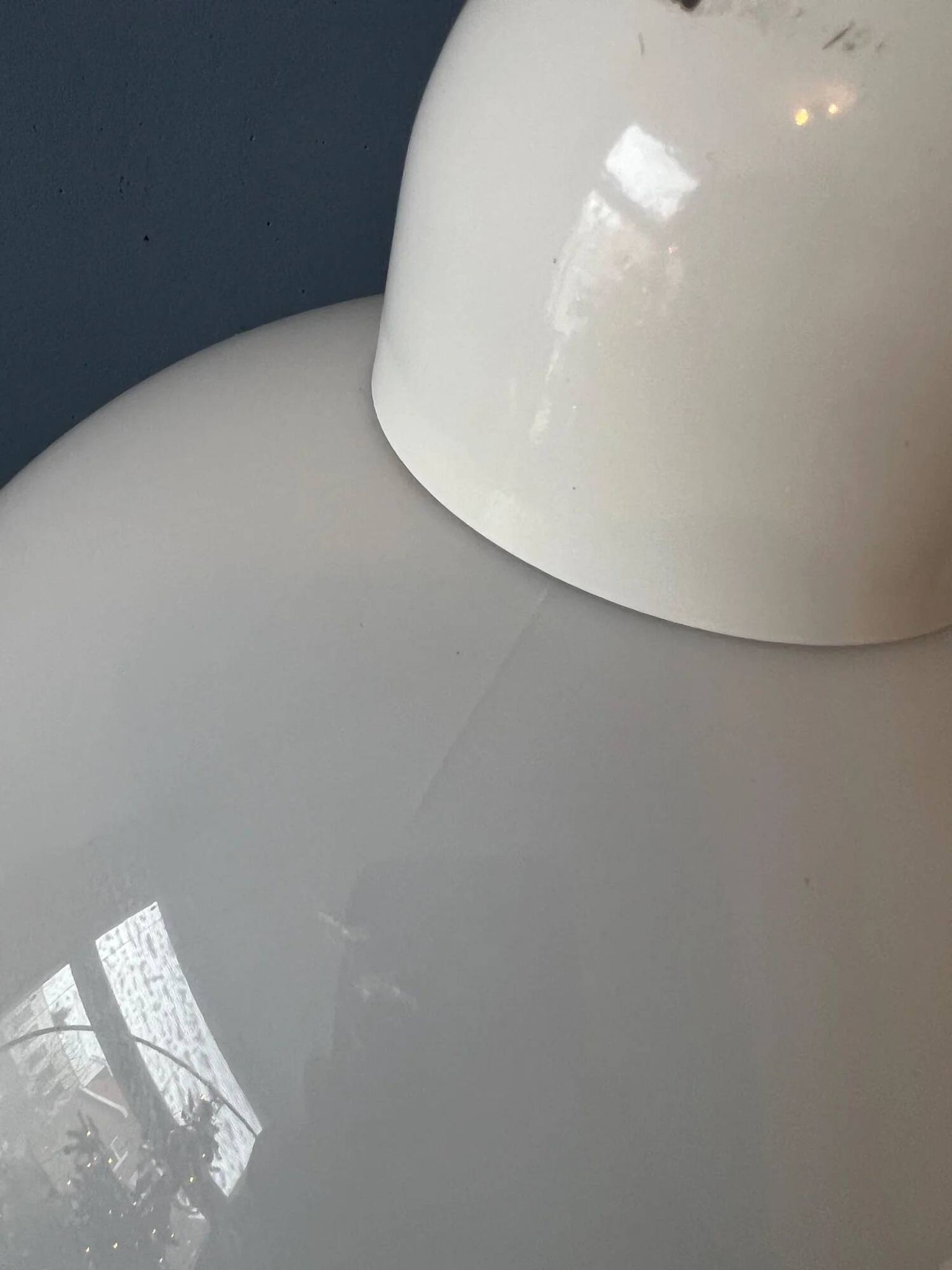 Lampadaire vintage en verre acrylique blanc style spatial